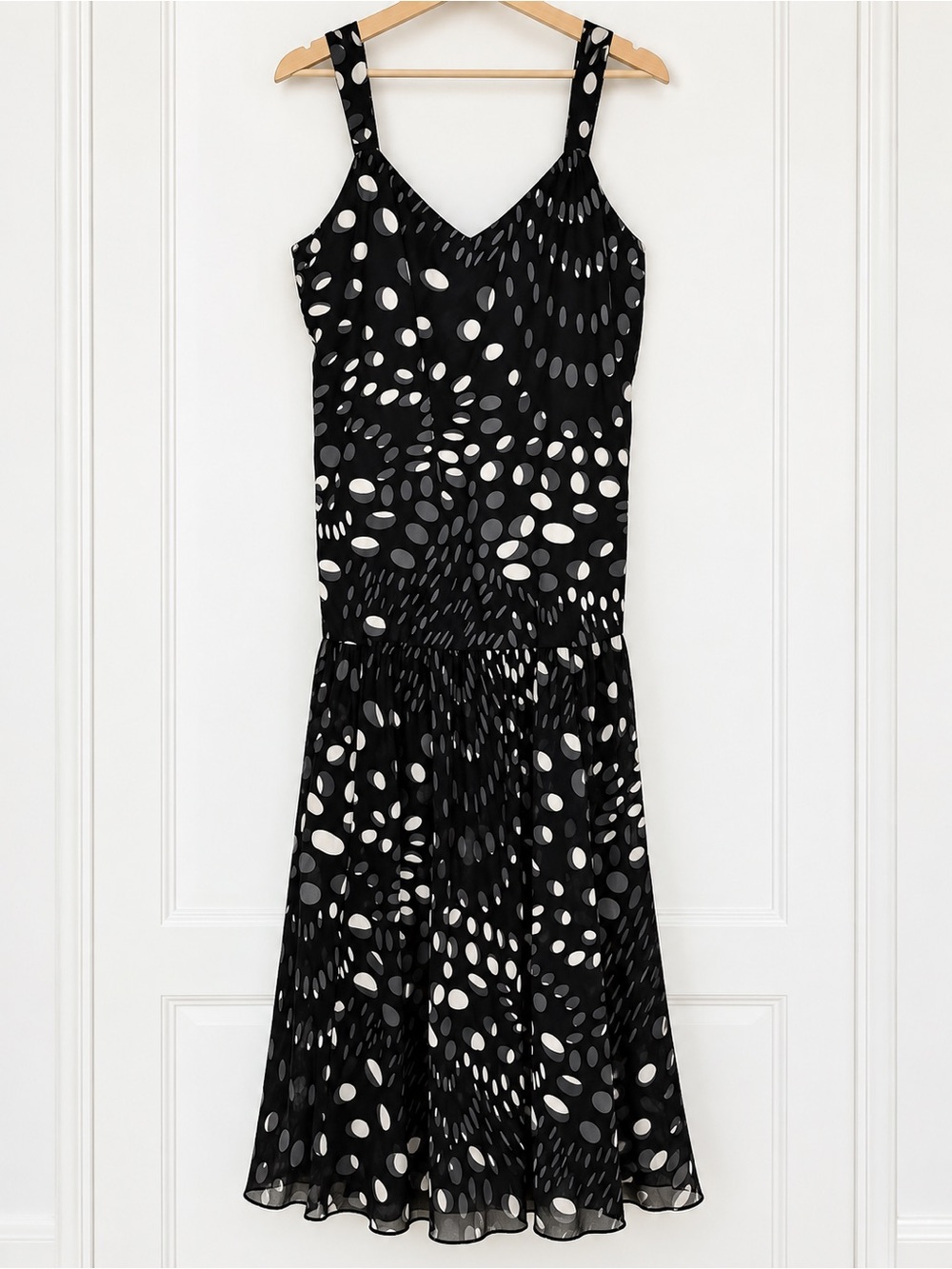 Black Polka Dot V-Neck Maxi Dress